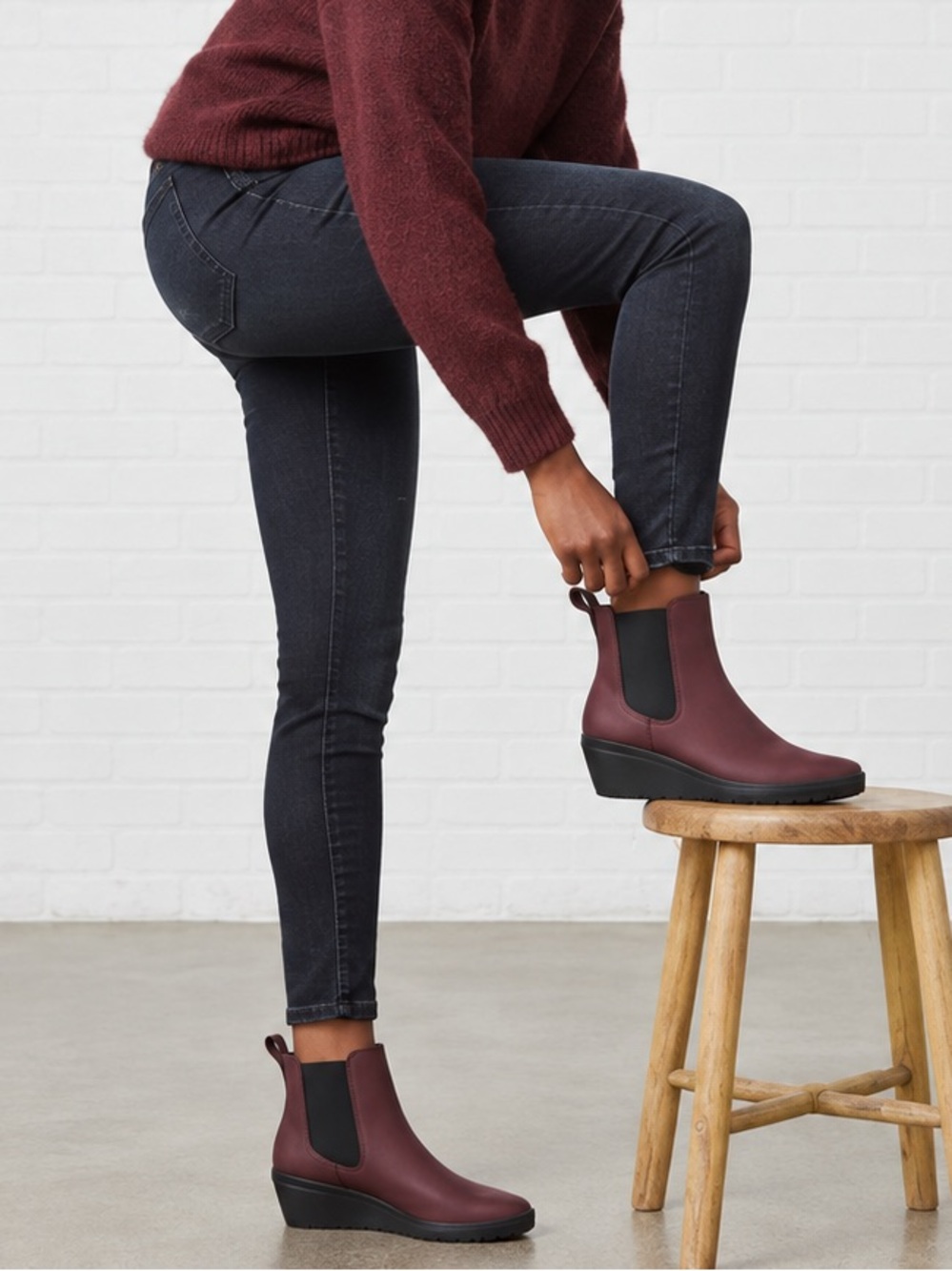 ECCO Skyler Wedge Chelsea Boots Sz 41/10-10.5